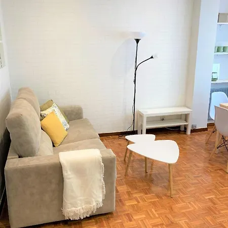 Tranquilidad Y Cercania. Wifi. Parking Incluido! דירה